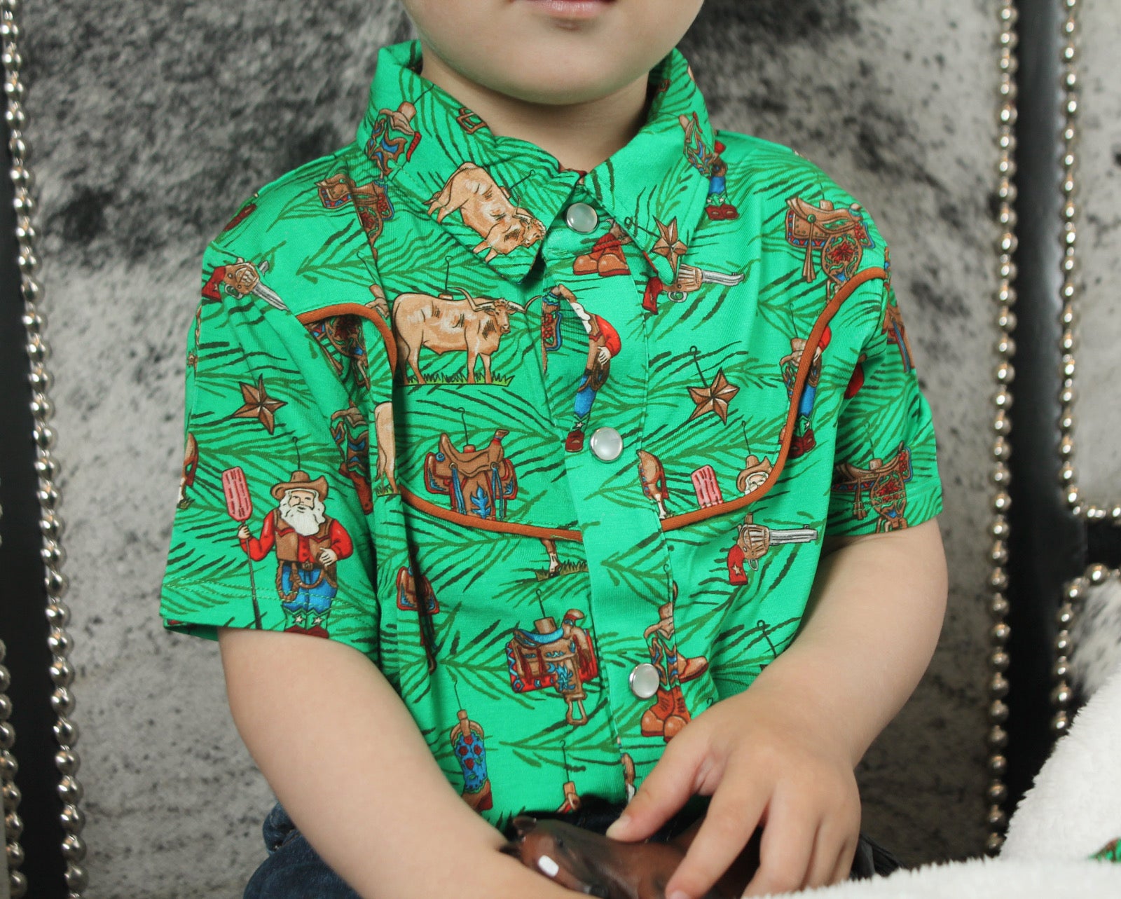 Western Ornaments Pearl Snap Collared Shirt