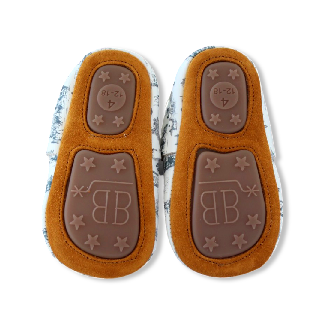 Mineola T-Bar Moccasins