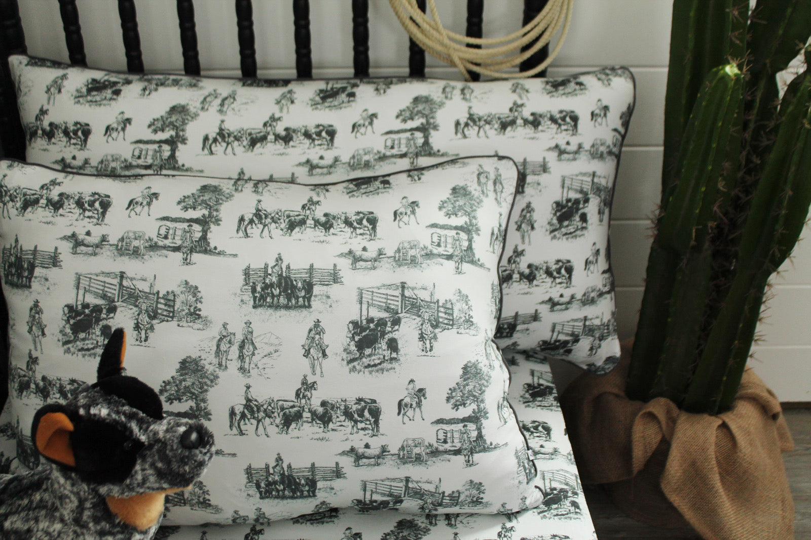 Mineola Pillow Cover