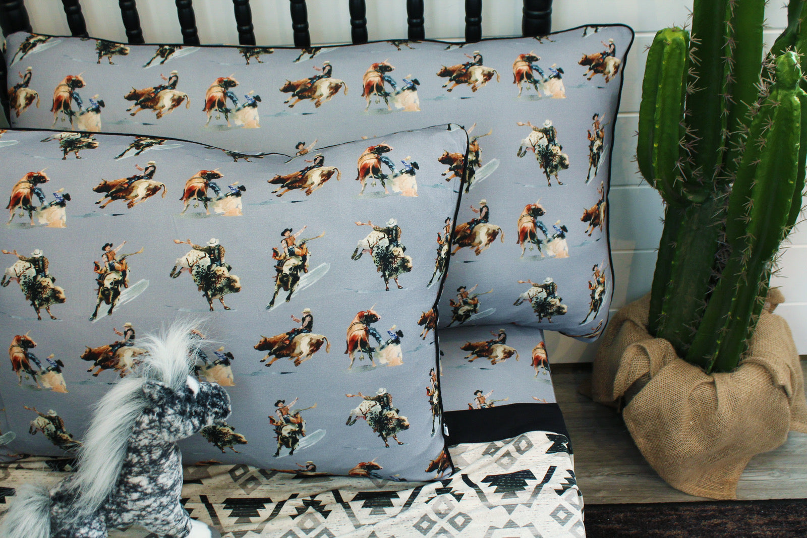 Laredo Pillow Cover