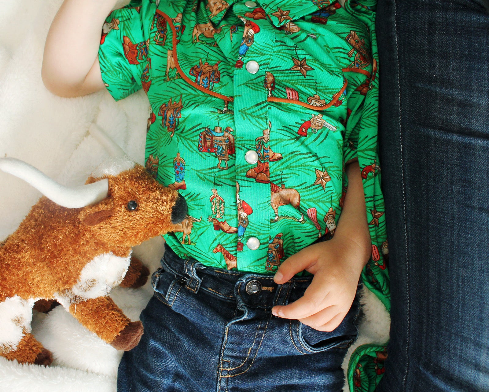 Western Ornaments Pearl Snap Collared Shirt